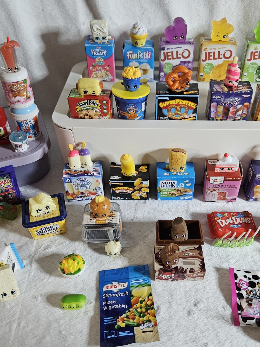 Shopkins Mini Food Playset - Blue, Yellow, Pink, Purple, Orange, Green